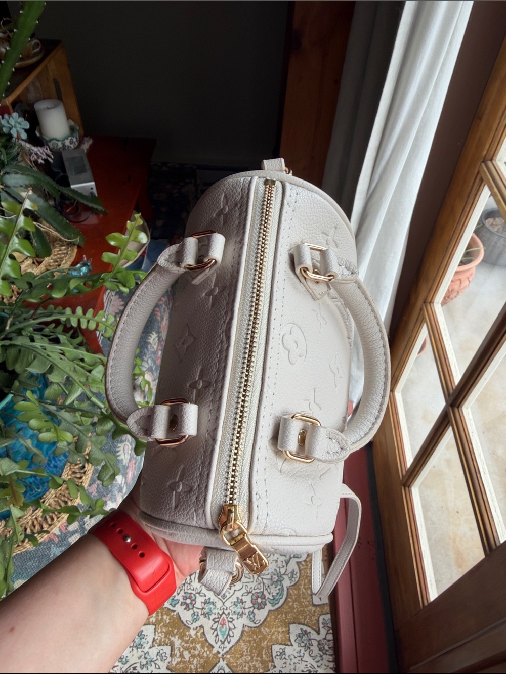 Louis Vuitton White Embossed Crossbody Mini Speedy - Picture 5 of 8
